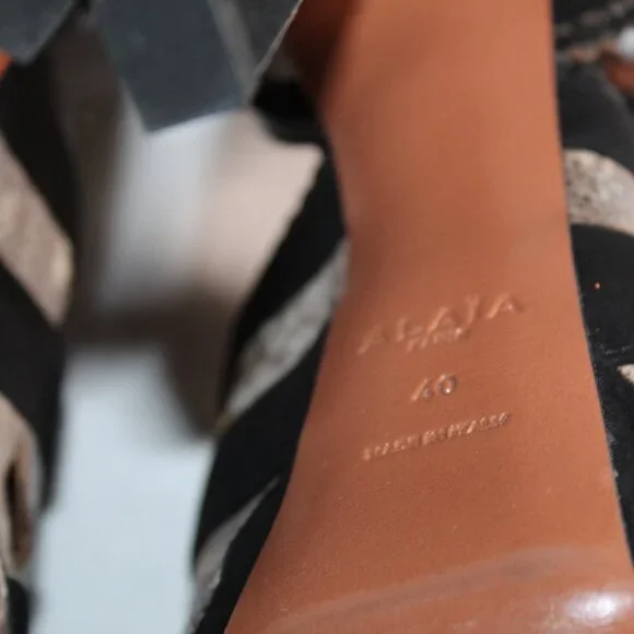 Alaia Paris Black Cut Out Ankle Strap Heels Platform Sandals 40 - Picture 6 of 6